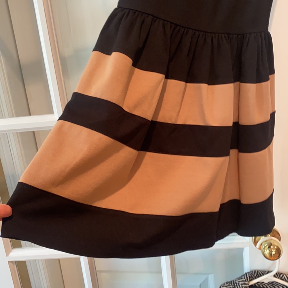 Dress - Picture 7 of 9